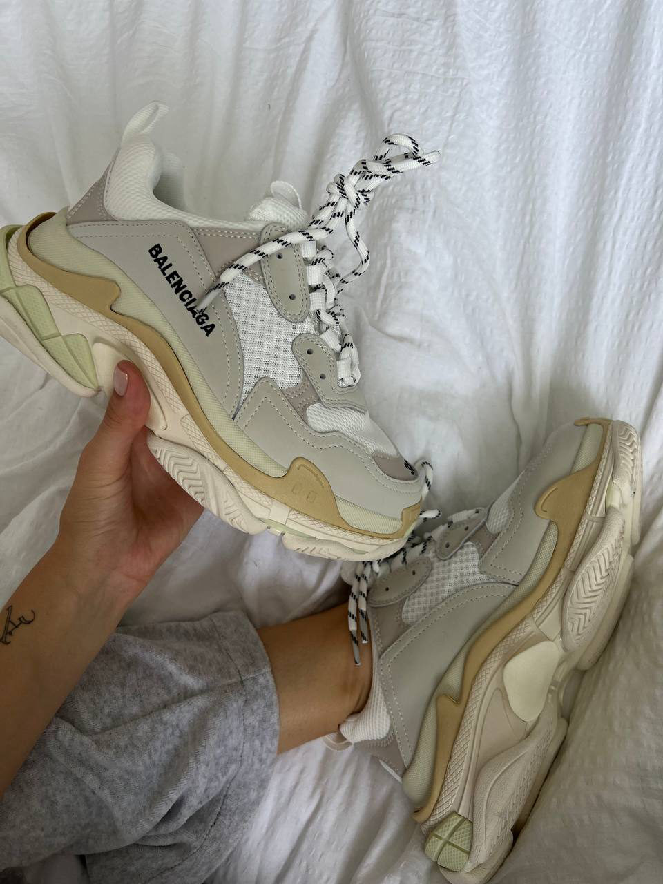 Balenciaga Triple S White — фото 3