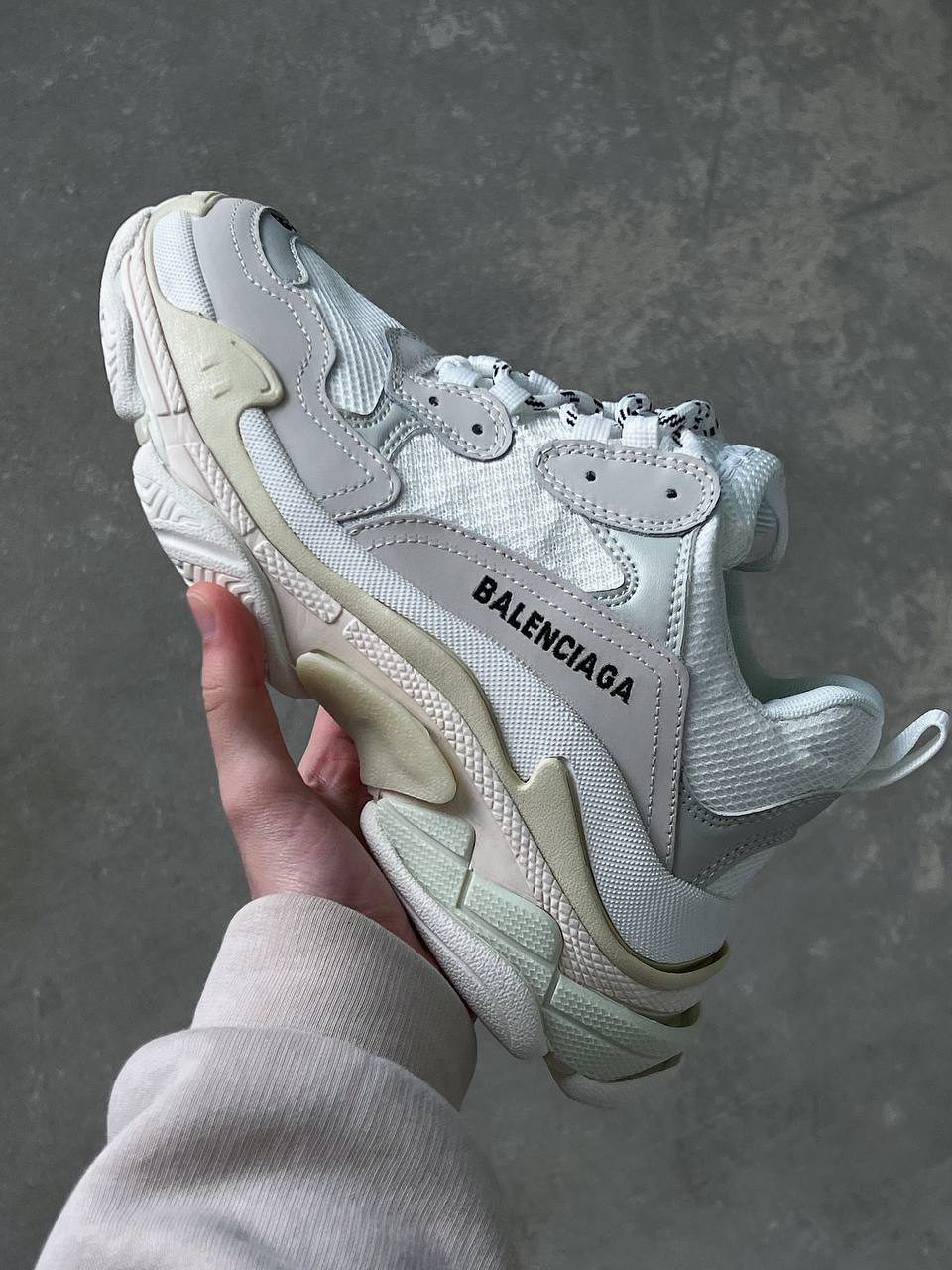 Balenciaga Triple S White — фото 2