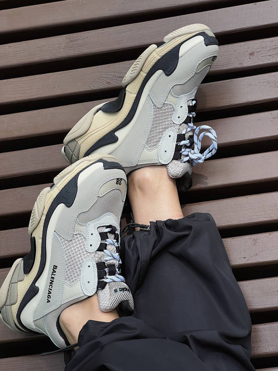 Balenciaga Triple S Beige — фото 2
