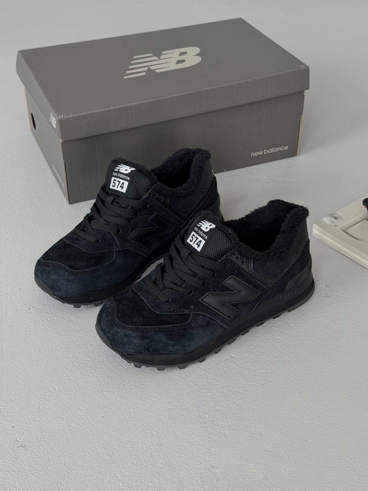 New Balance 574 Total Black Fur — фото 2