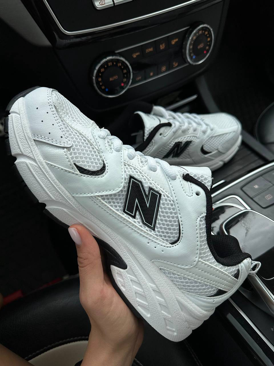 New Balance 530 White/Black Premium — фото 2
