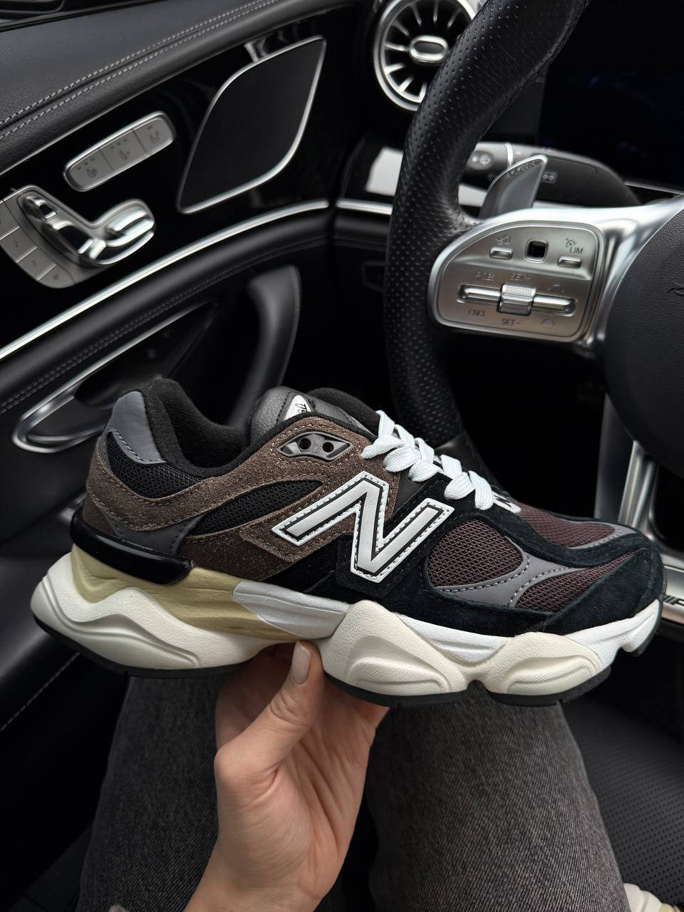 New Balance 9060 Brown Black — фото 2