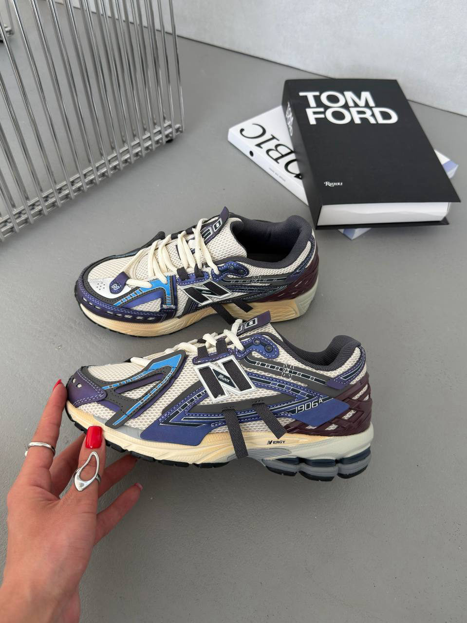 New Balance 1906A Inkwell Sea Salt — фото 2