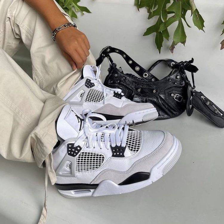 Air Jordan 4 Retro “Military Black” — фото 3