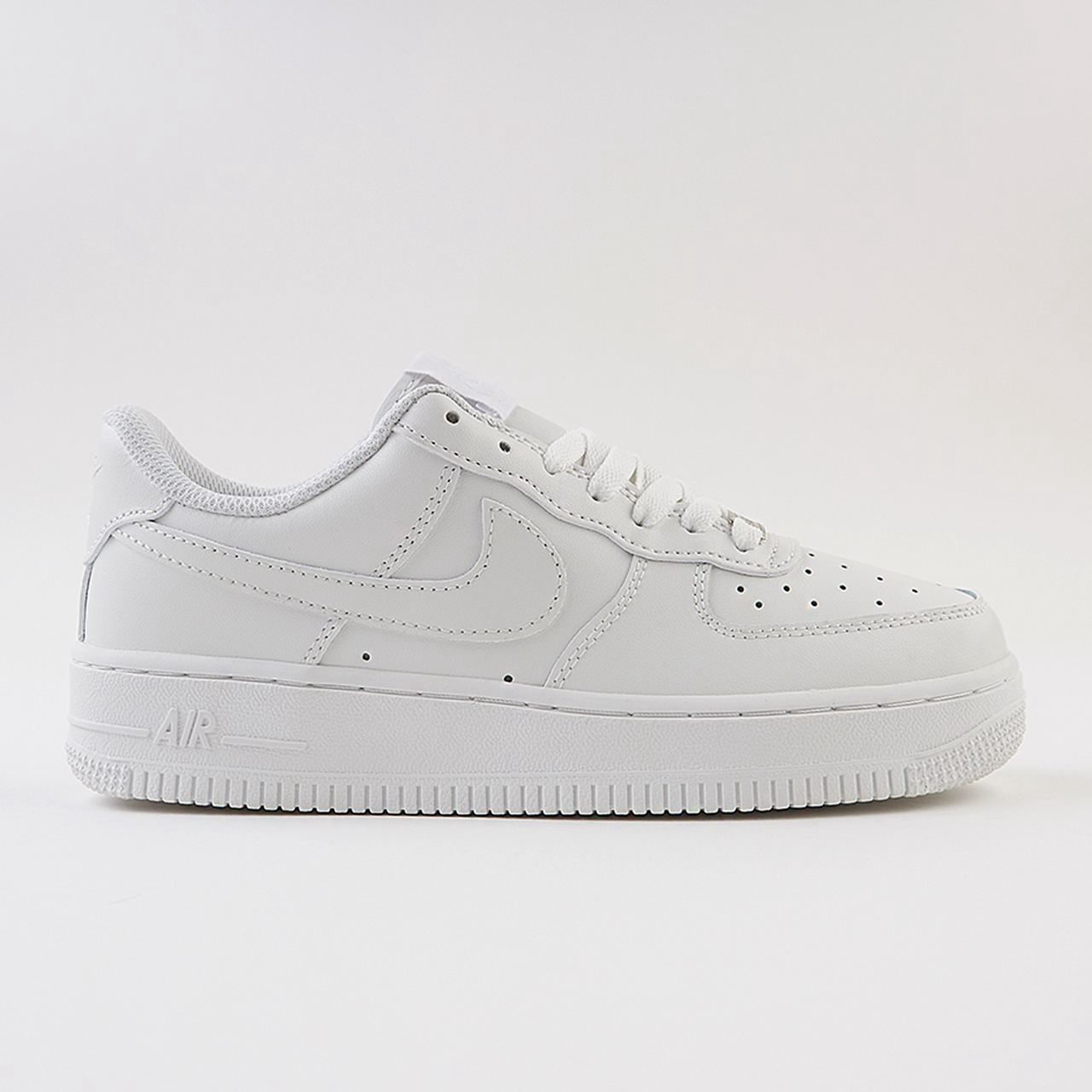 Nike Air Force 1 Lux — фото 2