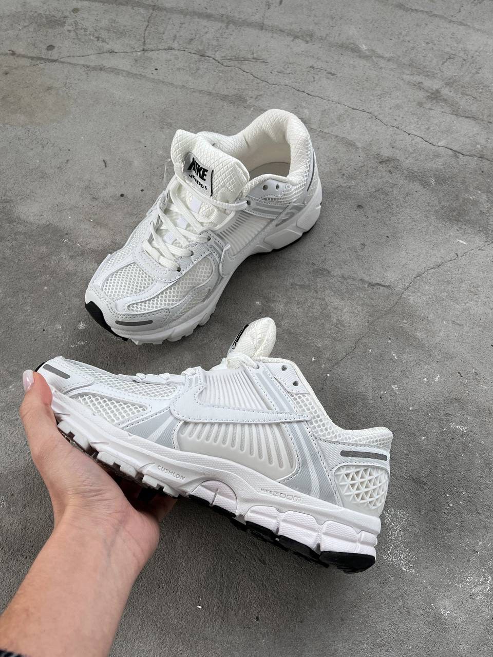 Nike Vomero 5 White — фото 2