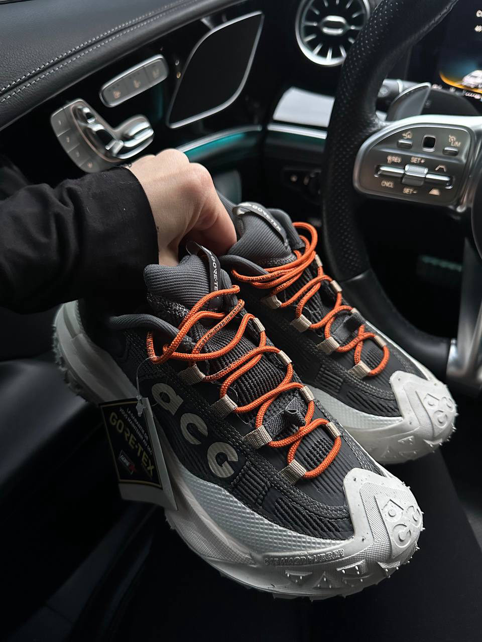 Nike ACG Mountain Fly 2 Low 'Dark Smoke Grey' — фото 2