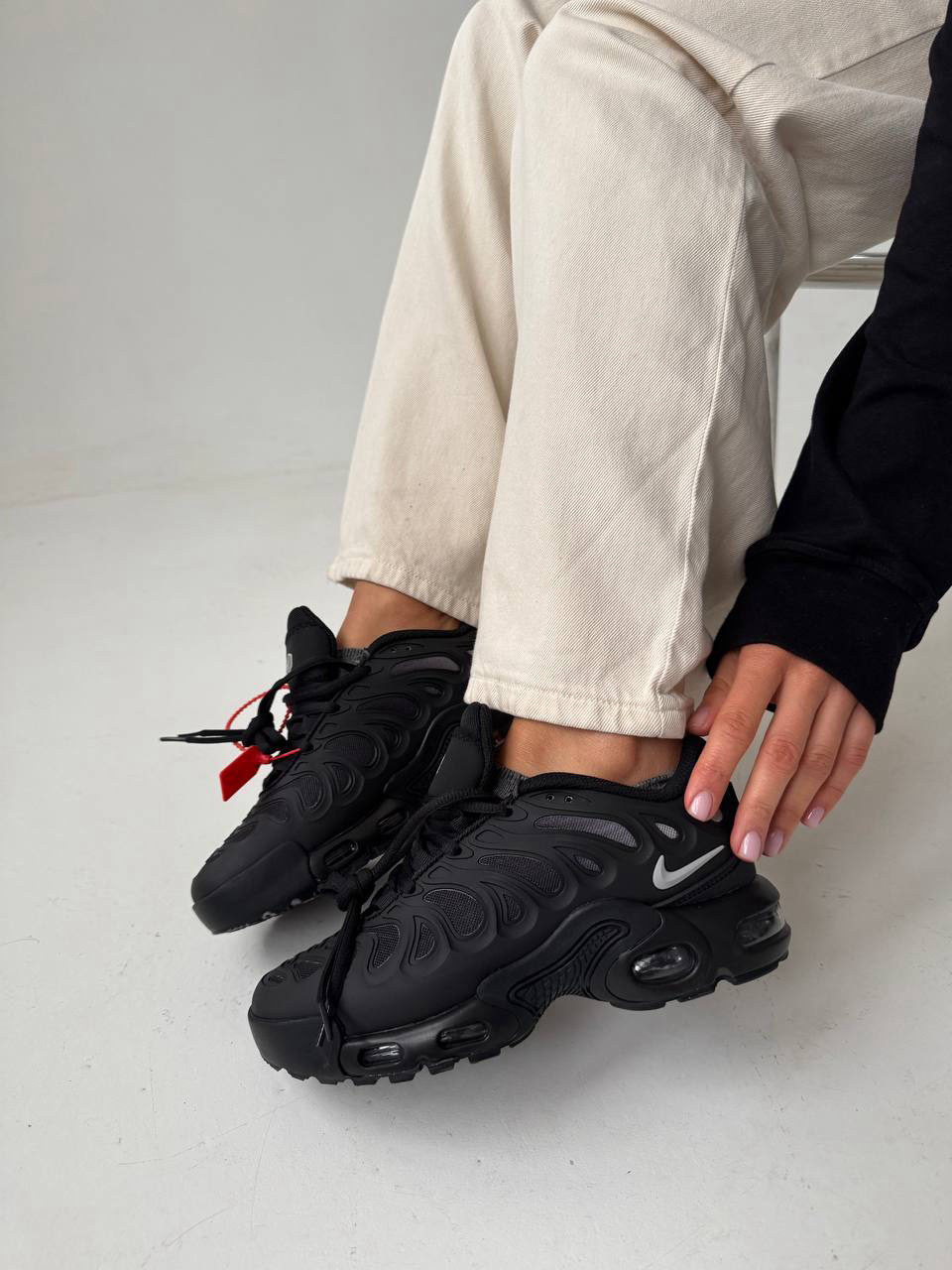 Nike Air Max Tn Plus Drift Black — фото 2