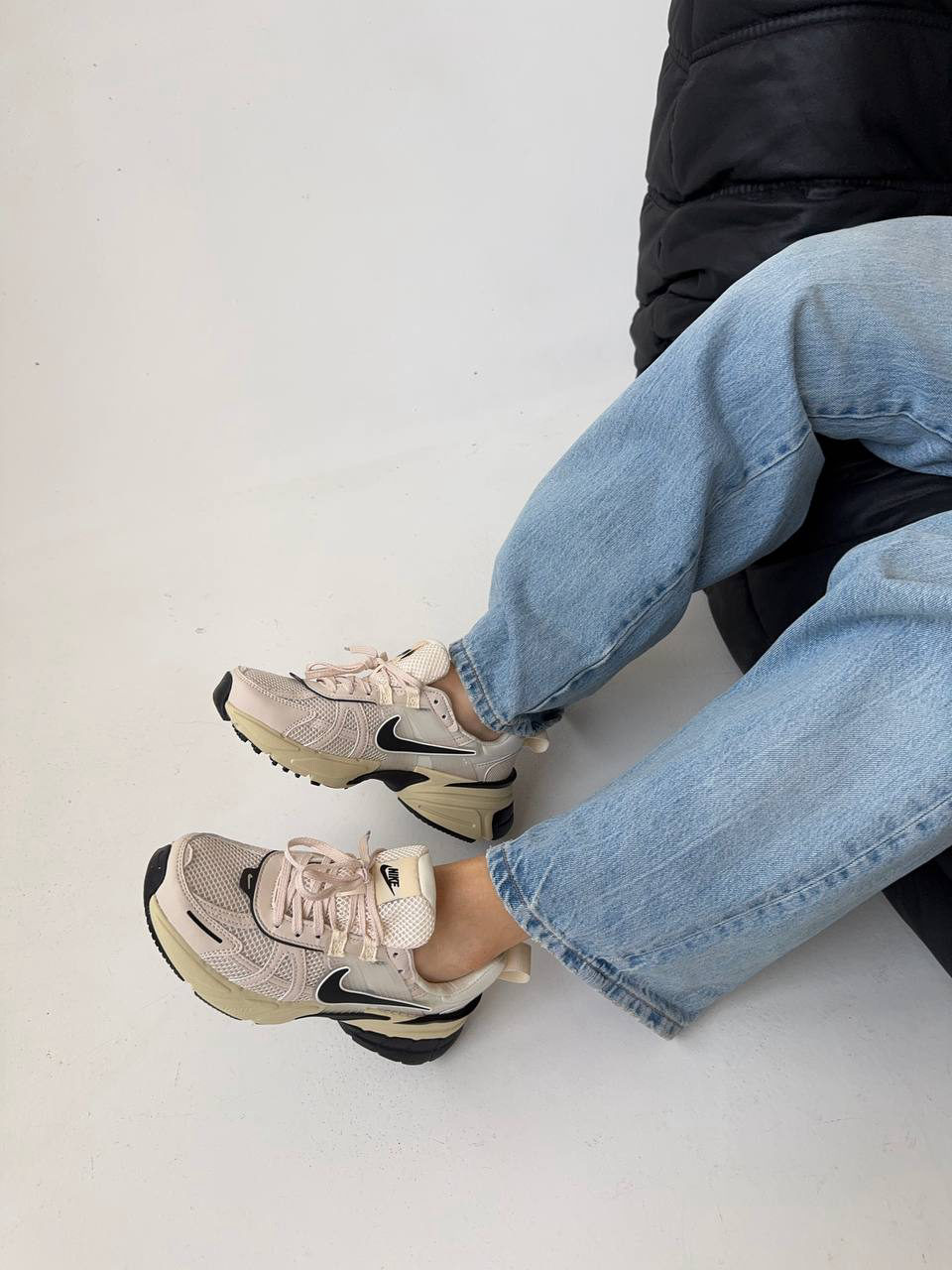 Nike V2K Runtekk Beige Black — фото 2