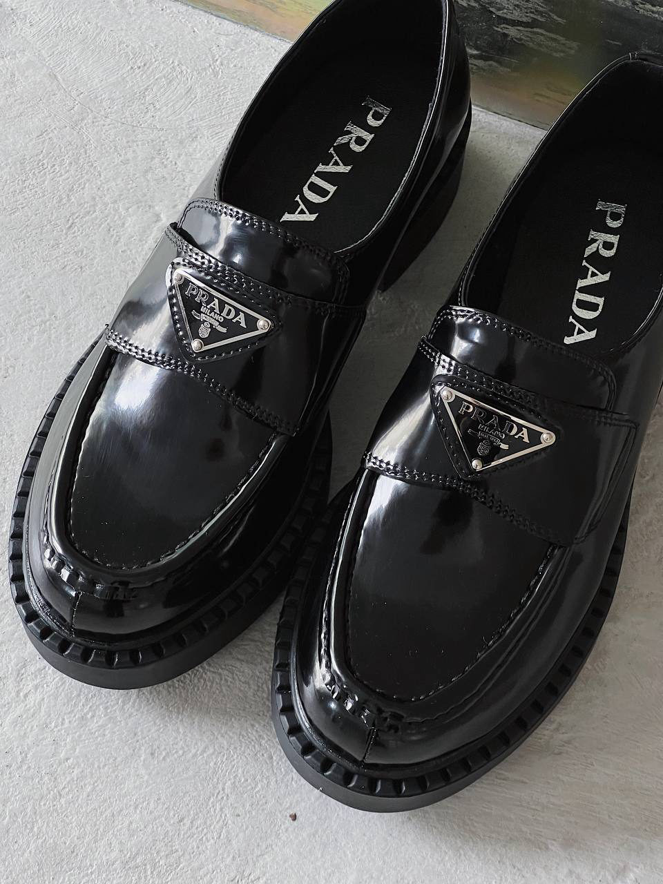 Prada Black Brushed Leather Loafers — фото 2
