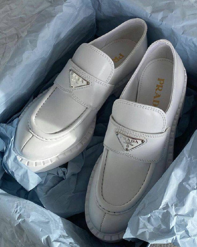 Prada White Brushed Leather Loafers — фото 3