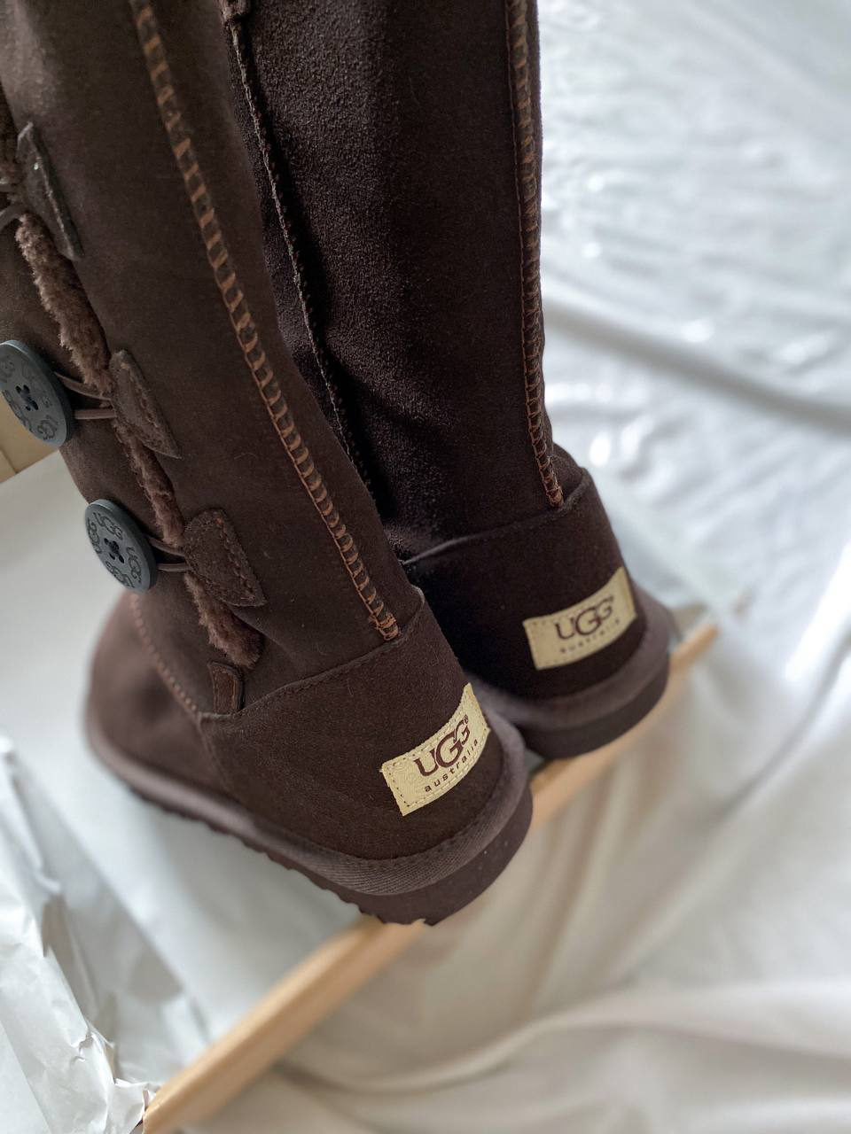 UGG Bailey Button Triplet II Brown Umber (Распродажа) — фото 2