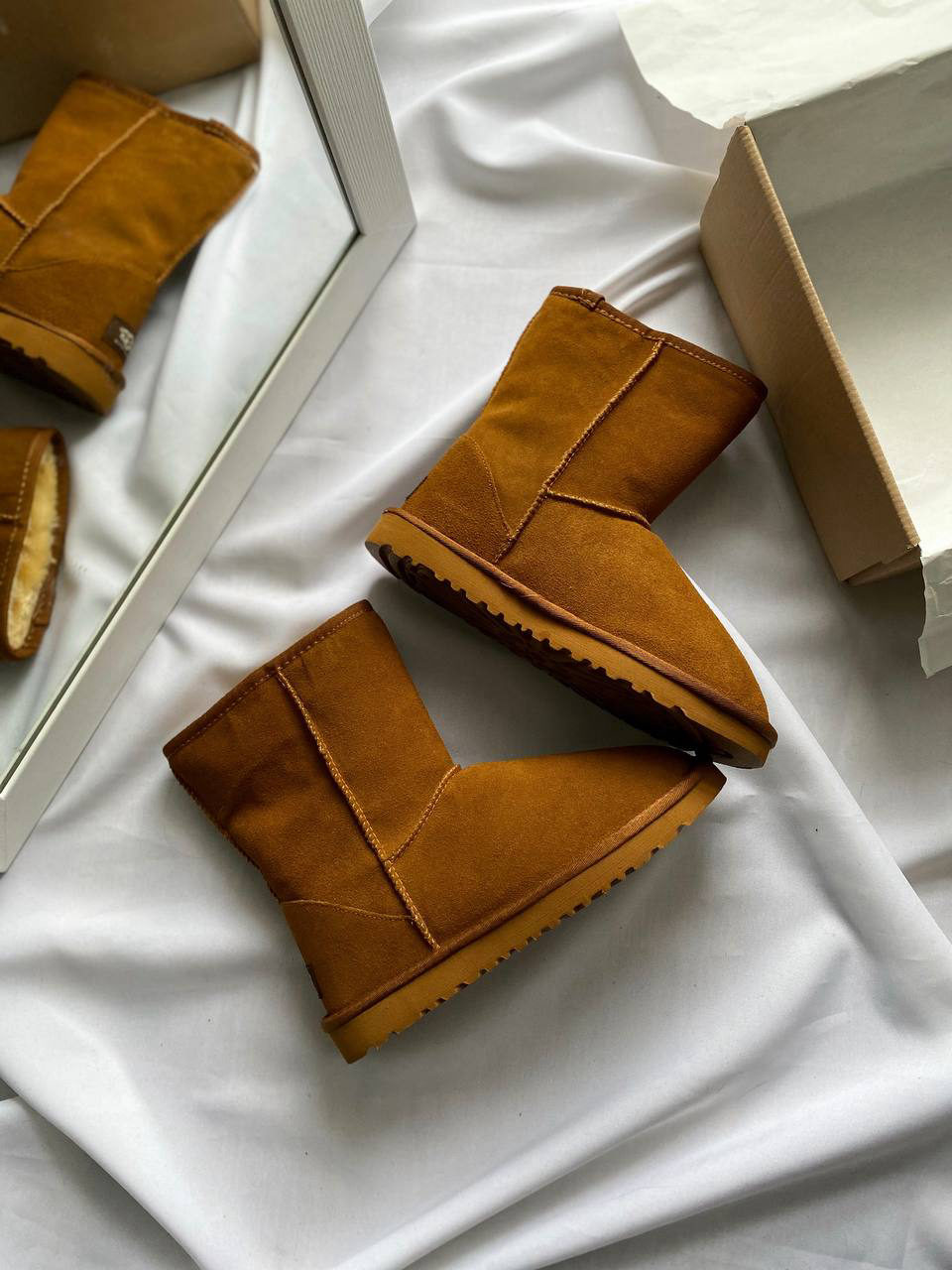 UGG Classic Short Caramel (Распродажа) — фото 2
