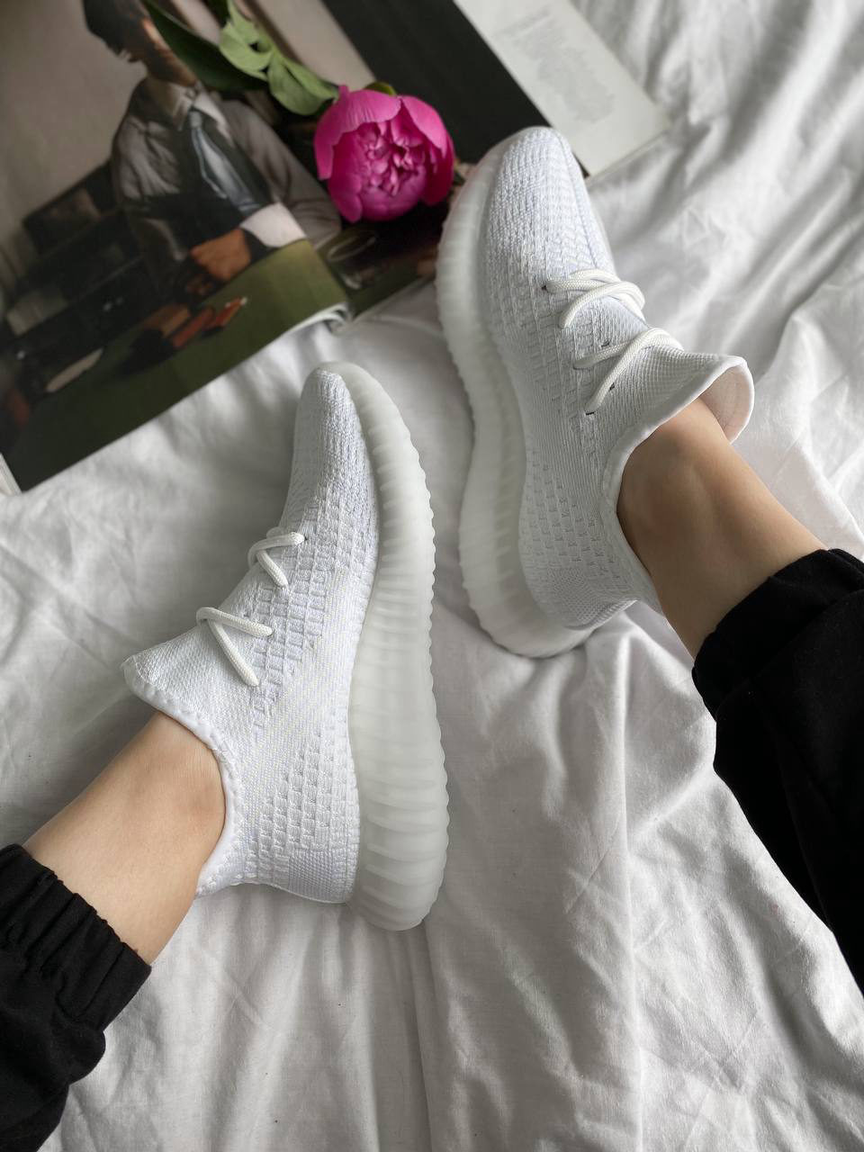 Yeezy 350 White/Strip — фото 2
