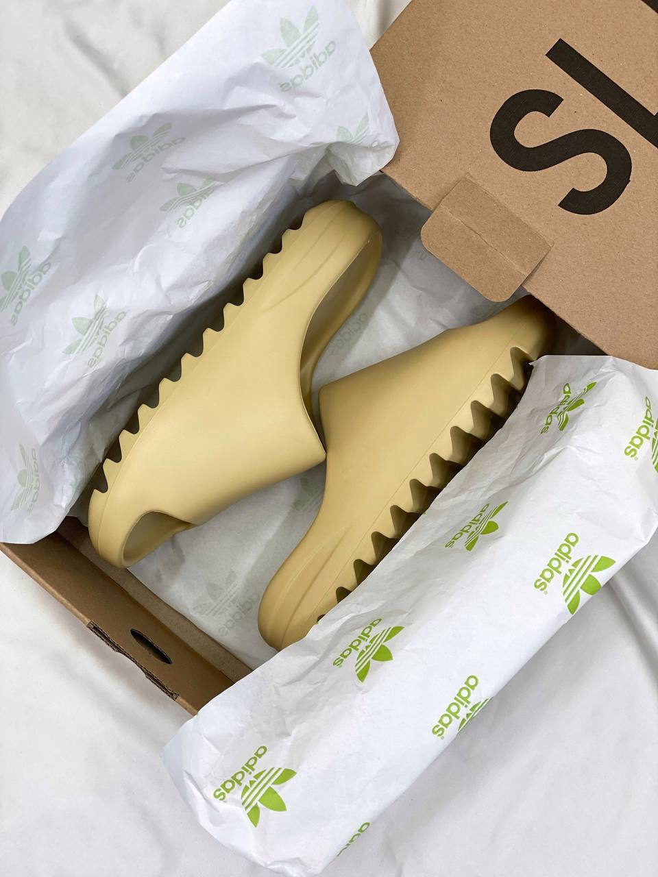 Yeezy Slide Earth Bone — фото 2