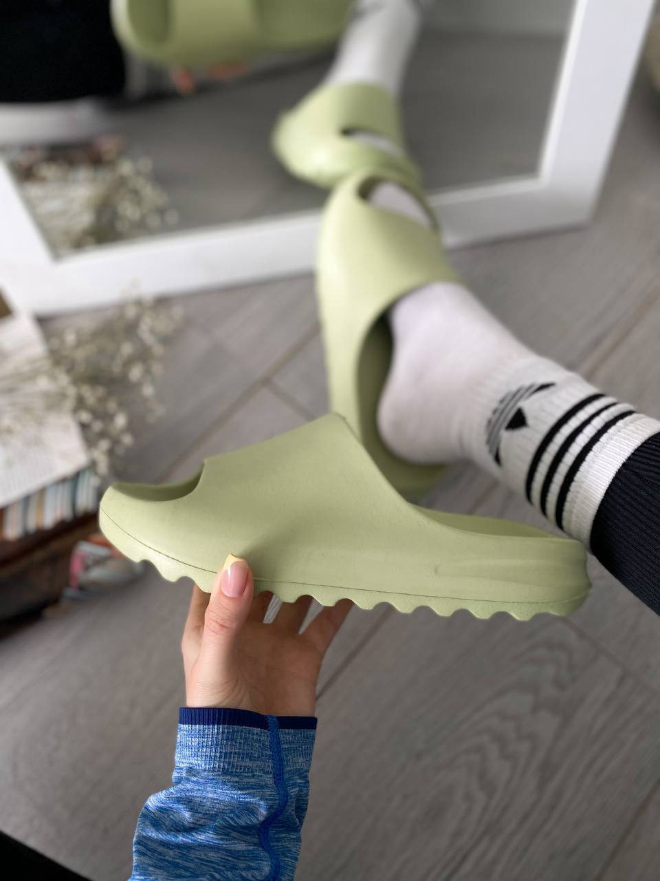 Yeezy Slide Olive Розпродаж — фото 2