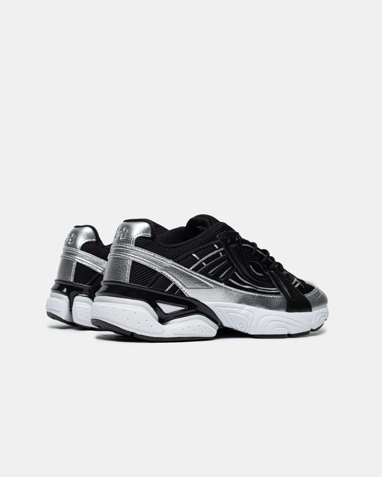 Under Armour Sola Black — фото 3