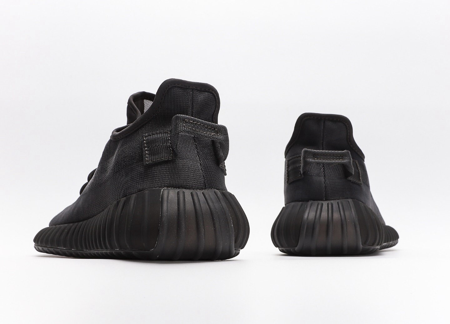 Yeezy 350 v2 Mono Cinder — фото 2