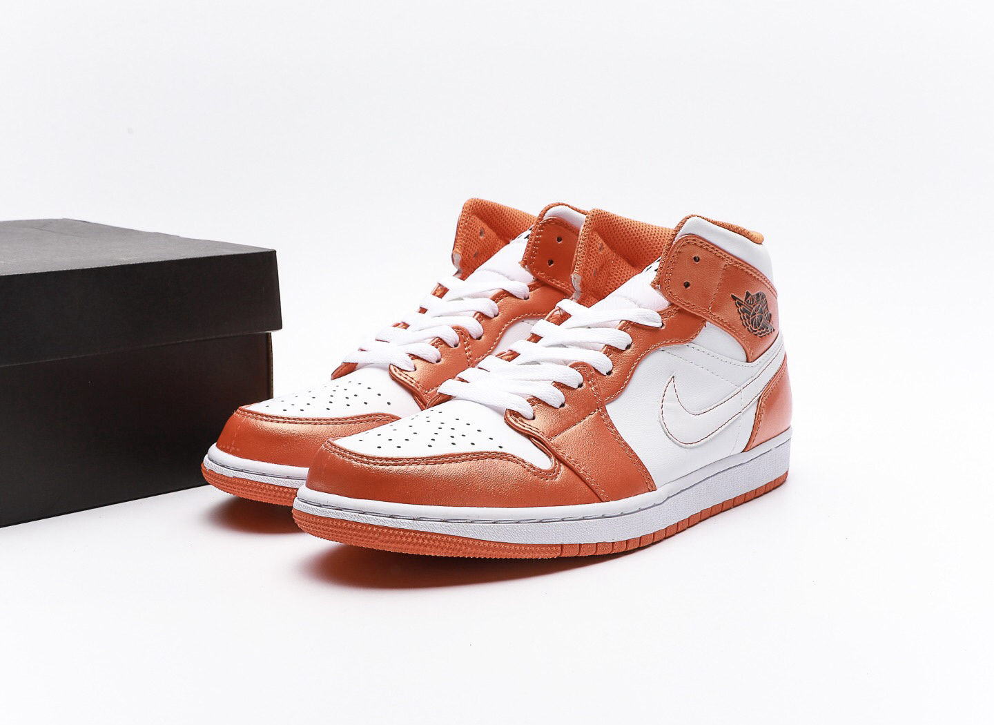 Jordan 1 Retro Electro Orange — фото 2