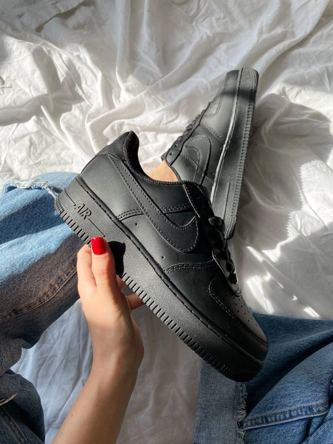 Nike Air Force Black