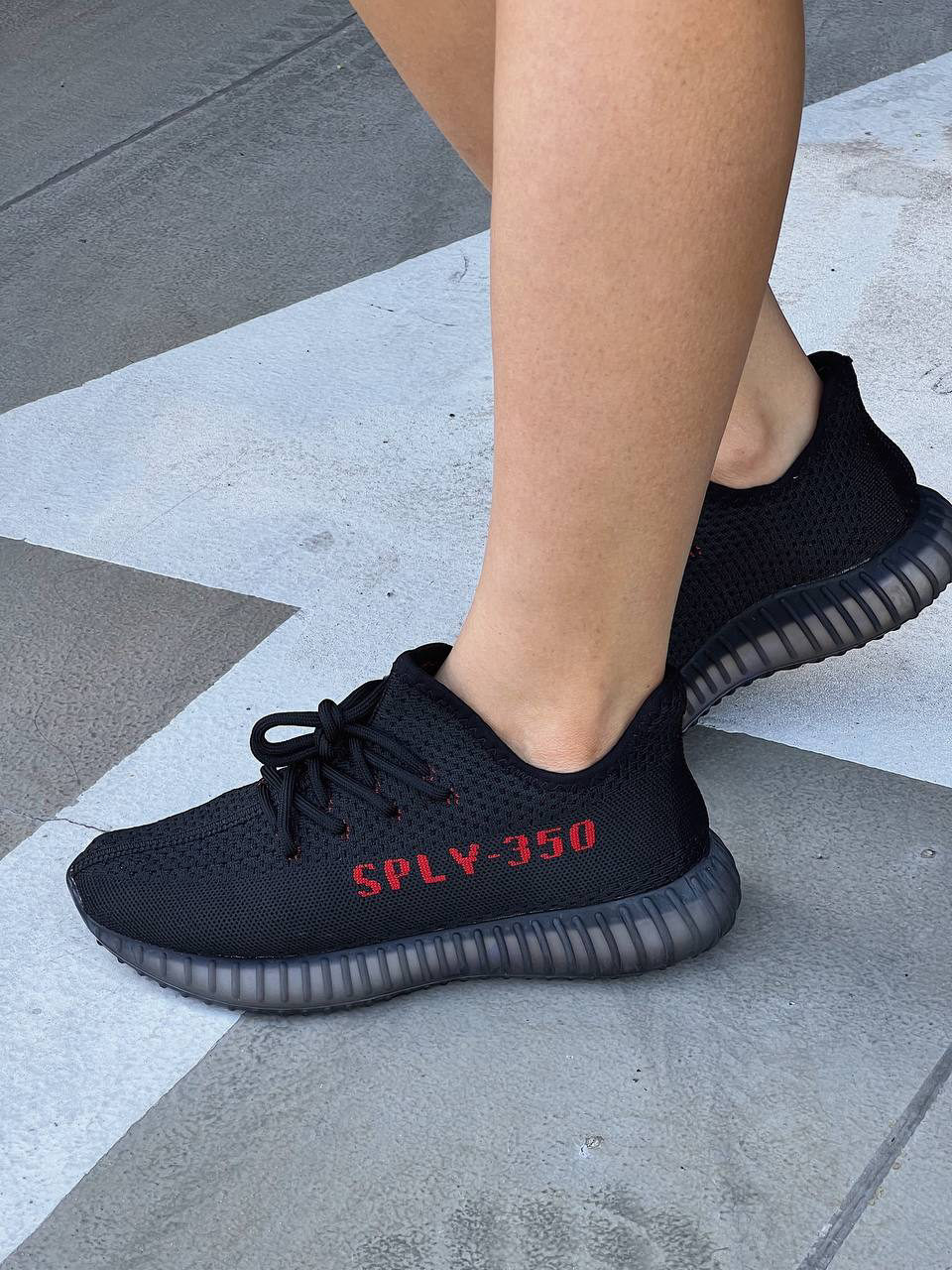 Yeezy Boost 350 V2 Black/Red