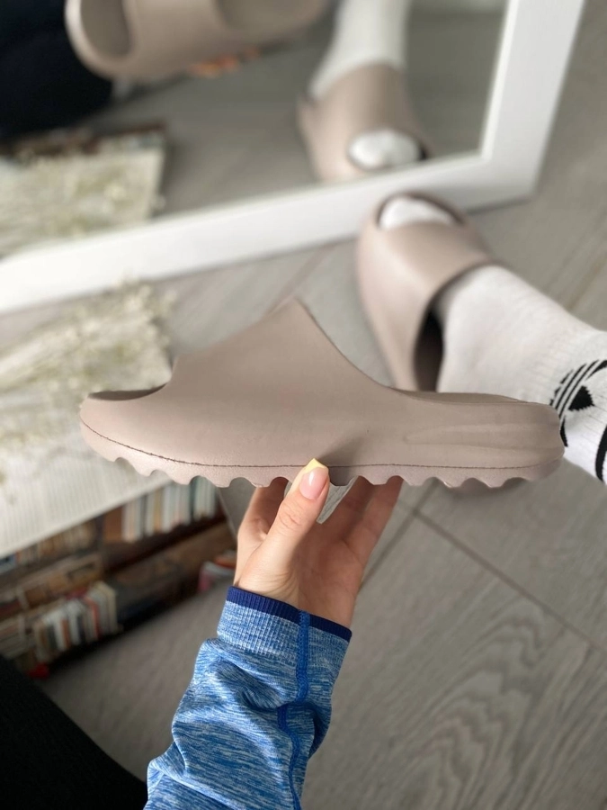 Yeezy Slide Brown РОЗПРОДАЖ