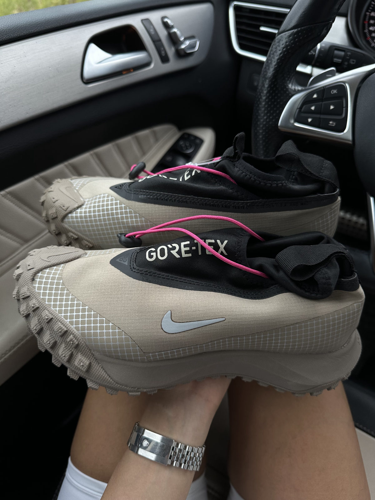 Nike ACG Mountain Fly Gore-Tex Beige Black, арт. NK105-857419 — фото 1