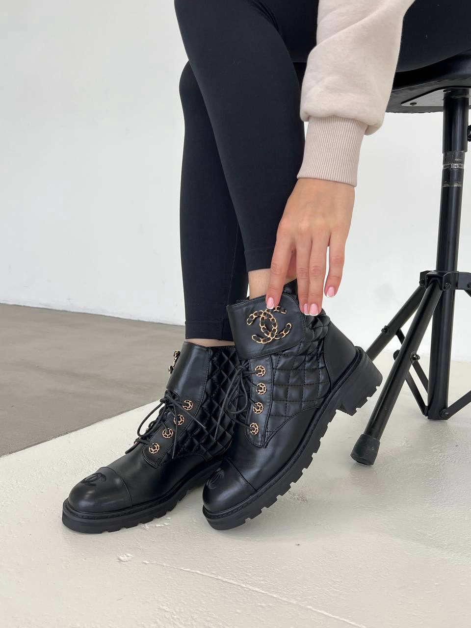 Dior Lace-up Boots Black Мех, арт. CH006-24674 — фото 1