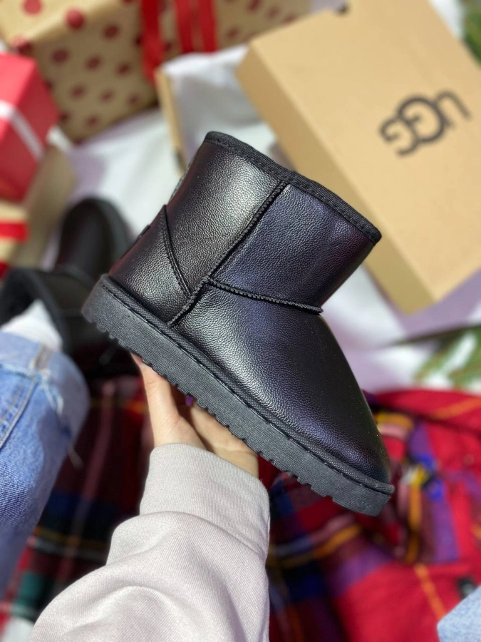 Ugg Mini Black Leather, арт. UG070-239277 — фото 1